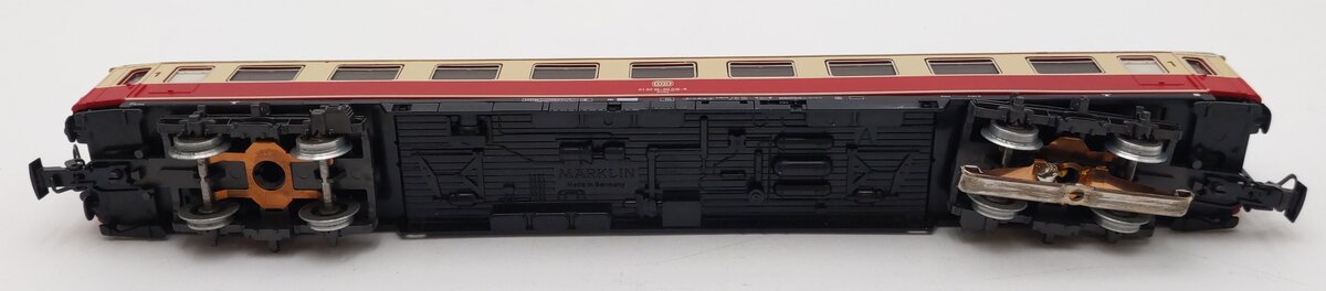 Marklin 4098 HO 1st Class DB Avmz Passenger Car #:61 80 19-90 016-5 EX/Box