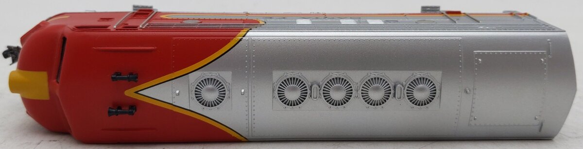 Marklin 40622 HO Scale Santa Fe EMD F-7 Non-Powered Diesel Locomotive EX/Box