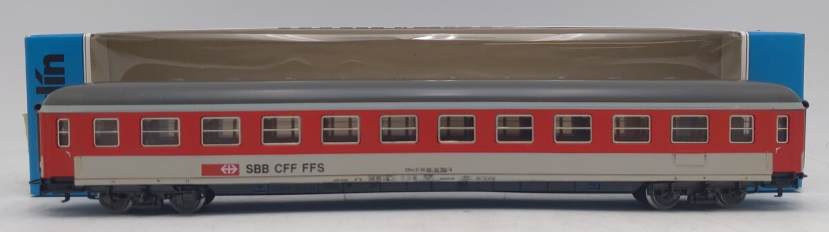 Marklin 4180 SBB CFF FFS HO Scale Coach Pass. Car LN/Box
