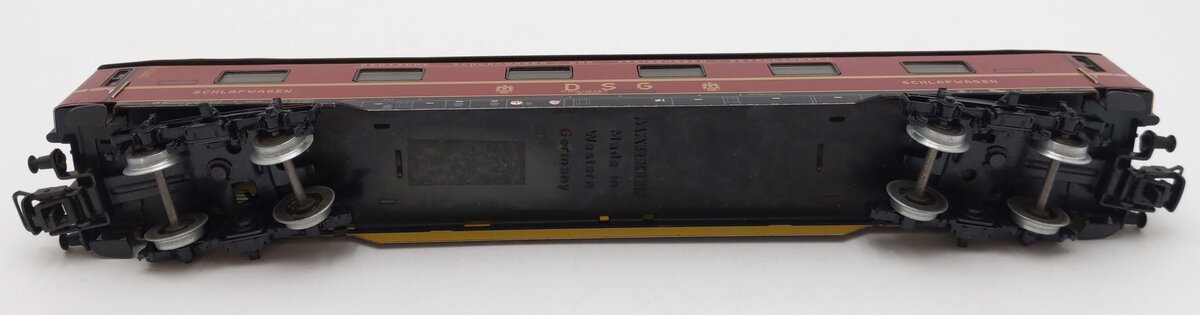 Marklin 4064 HO Scale DSG Express Sleeper Car EX/Box