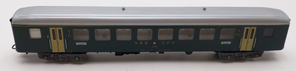Marklin 4066 HO Scale Passenger Coach of the Swiss Railways #A2561 EX/Box