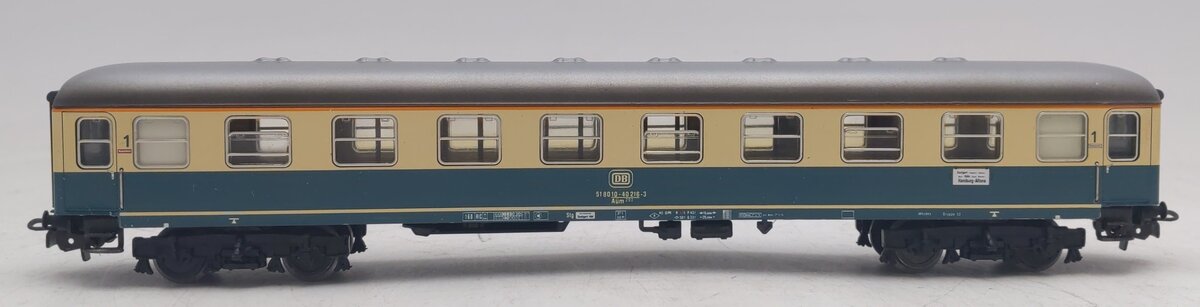 Marklin 4111 HO Scale Express Coach w/Interior Fitting LN/Box