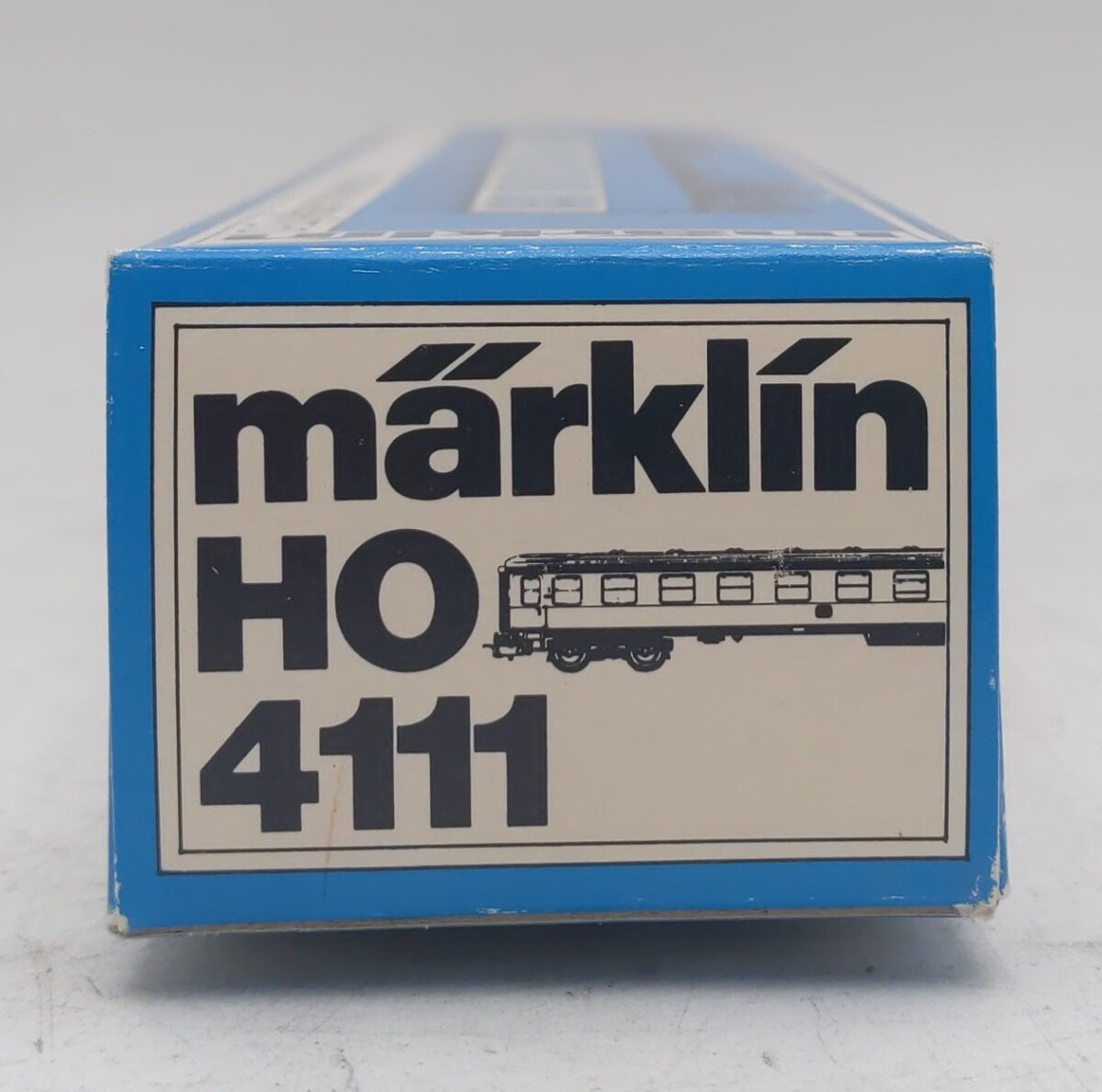 Marklin 4111 HO Scale Express Coach w/Interior Fitting LN/Box