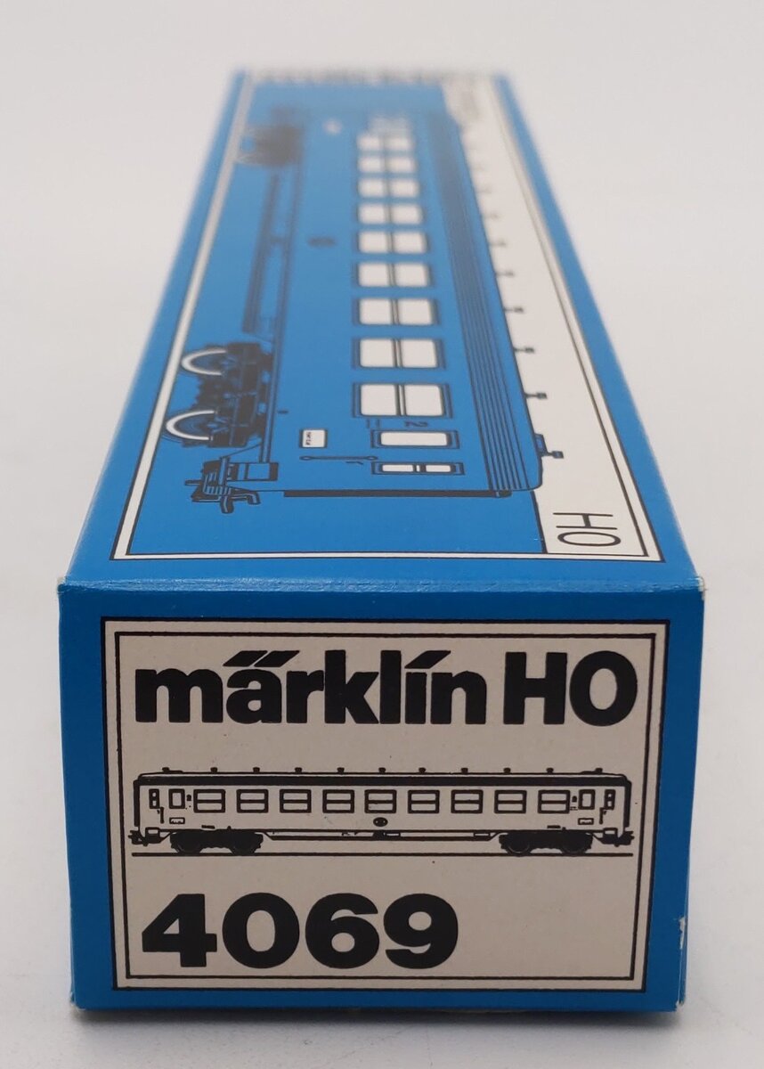 Marklin 4069 HO Scale Passenger Car LN/Box