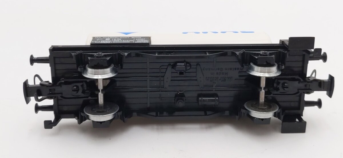Marklin 4440 HO Scale Aral Tank Car EX/Box