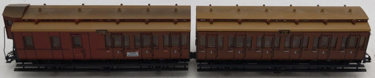 Marklin 4209 HO Scale KPEV Double Compartment Passenger Car EX/Box
