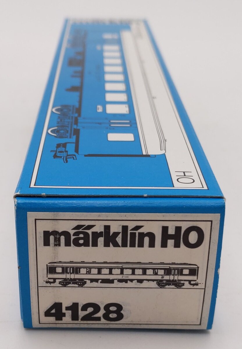 Marklin 4128 HO Scale Passenger Car EX/Box