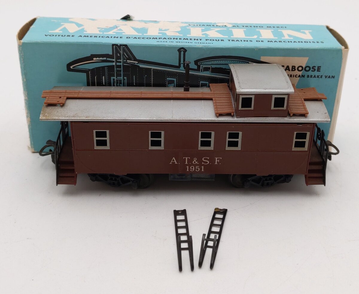 Marklin 4570 HO Scale AT&SF Caboose #1951 EX/Box