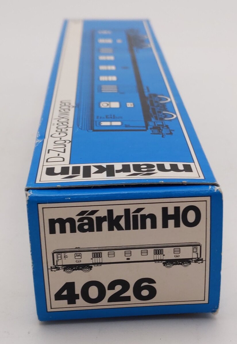 Marklin 4026 Vintage HO German Federal Railway Express Train Luggage Van LN/Box