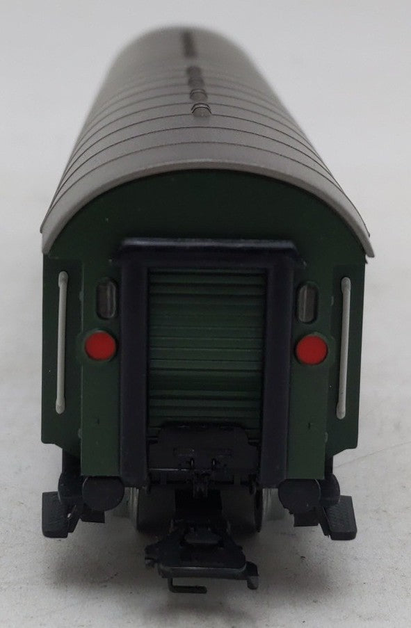 Marklin 4132 HO German Federal Railroad (DB) Passenger Car#50 80 29-11 696-1 EX/Box