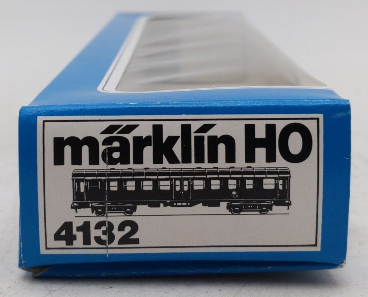 Marklin 4132 HO German Federal Railroad (DB) Passenger Car#50 80 29-11 696-1 EX/Box