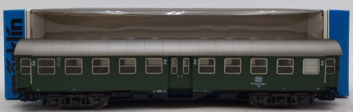 Marklin 4132 HO German Federal Railroad (DB) Passenger Car#50 80 29-11 696-1 EX/Box