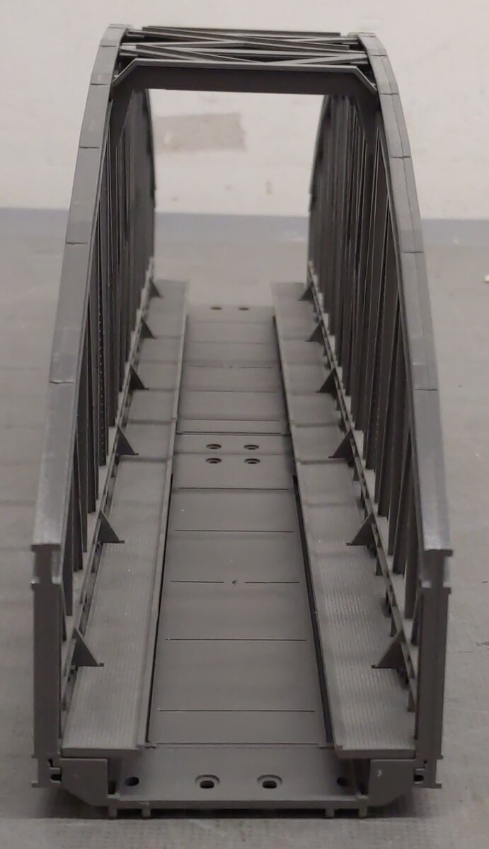 Marklin 74636 C Track 14-3/16 Track Arched Bridge EX/Box