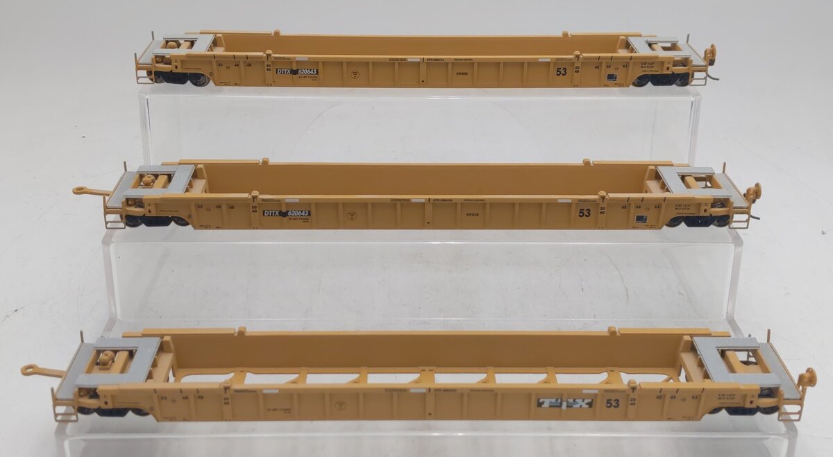 Walthers 932-3943 HO Scale TTX NSC 53' Well Car 3-Unit #620643 (Set of 3) LN/Box