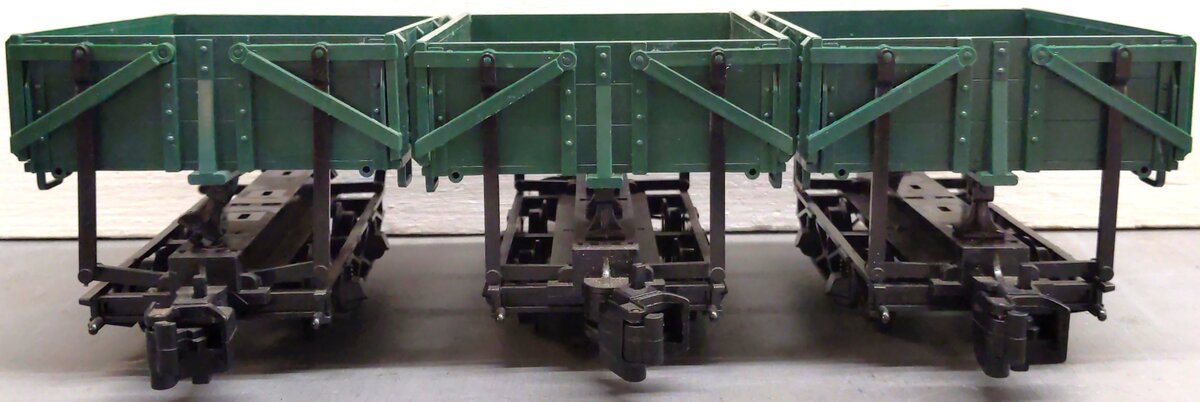 Bachmann 92502 G Assembled 4-Wheel Side-Dump Mining Cars (Set of 3) EX/Box