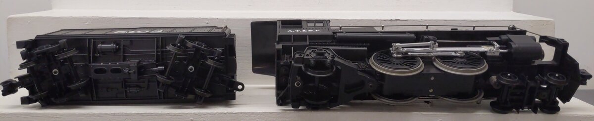 Lionel 8-85103 G Scale AT&SF 4-4-2 Steam Locomotive & Tender EX/Box