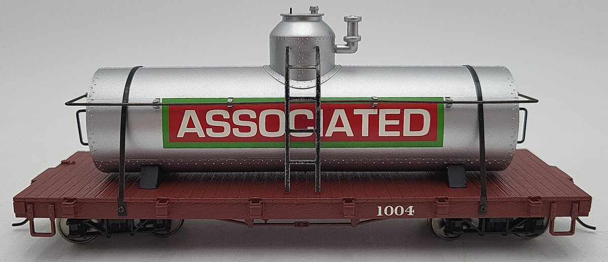 Bachmann 27148 On30 Associated Tank Car #1004 VG/Box