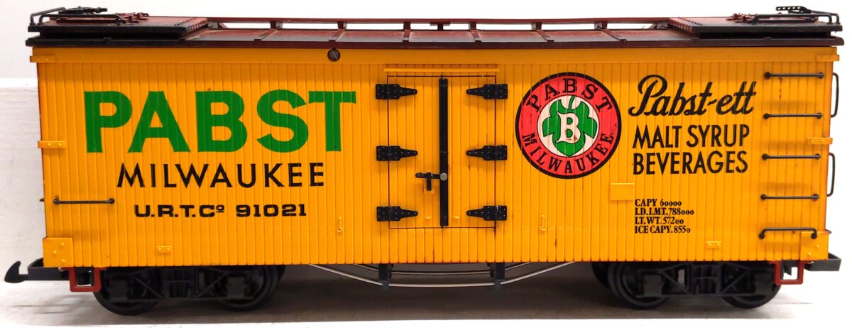 LGB 4074 G Scale Pabst Milwaukee Reefer #91021 EX/Box