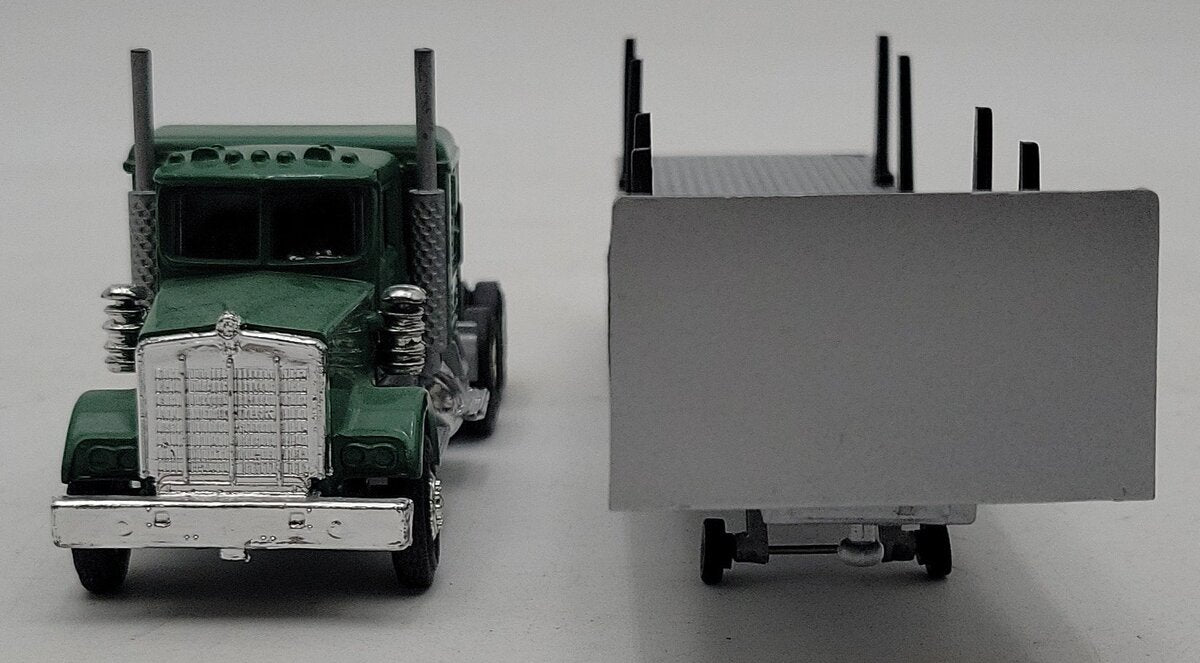 Lionel 6-12806 O Gauge Lionelville Lumber Inc Tractor Trailer Truck EX/Box
