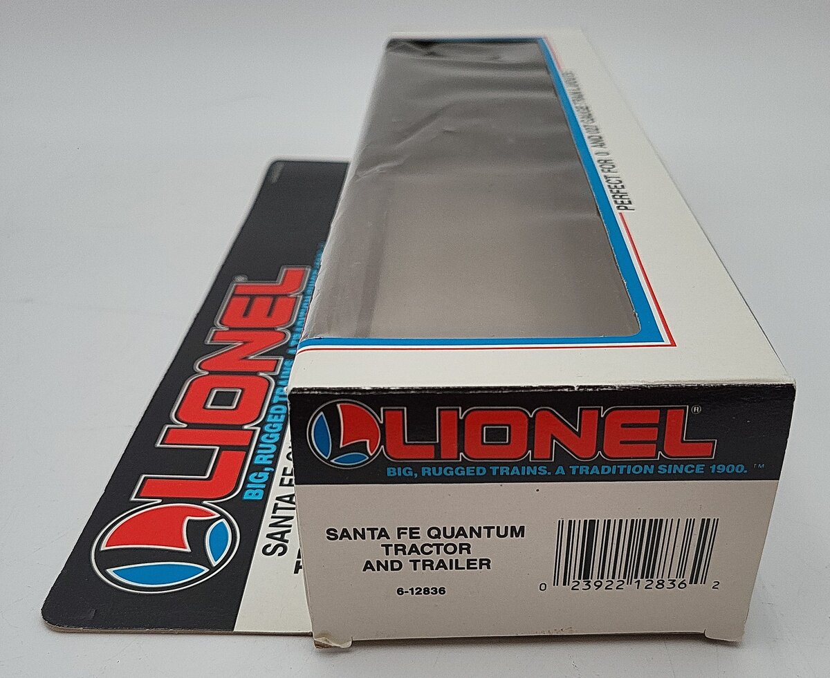 Lionel 6-12836 O Gauge Santa Fe Quantum Tractor & Trailer EX/Box