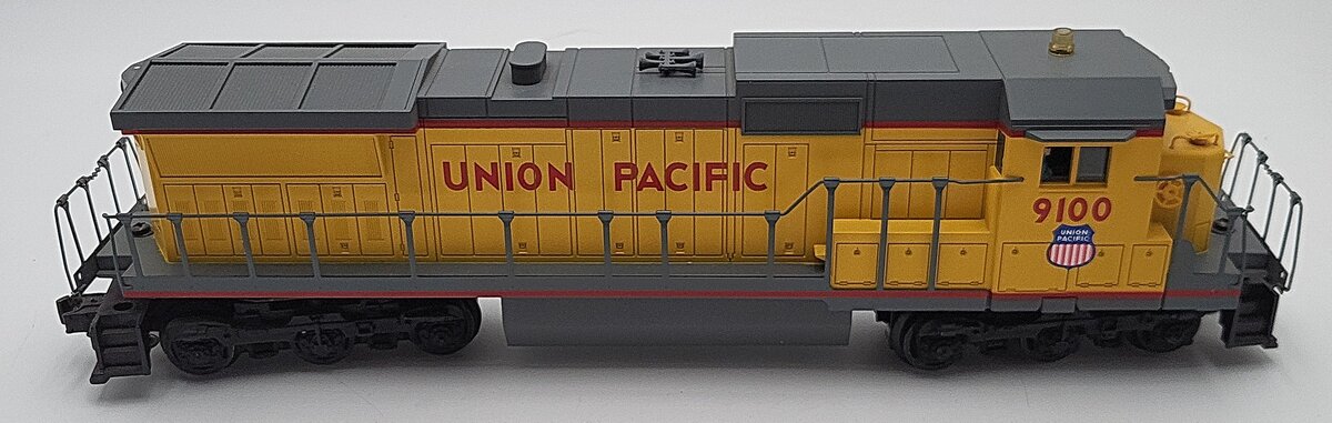 Lionel 6-18205 O Gauge Union Pacific Dash-8 40C Diesel Locomotive #9100/Box
