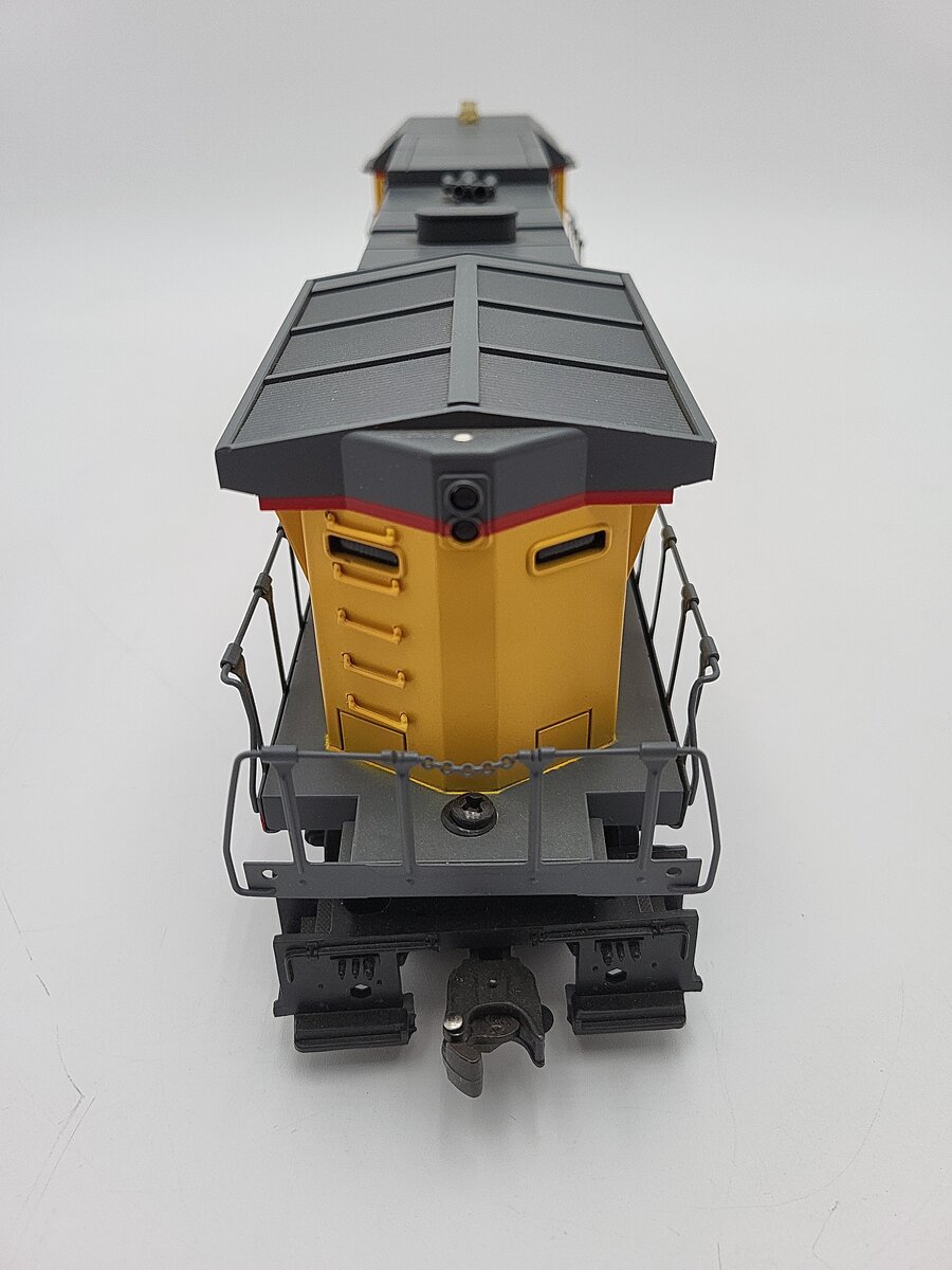 Lionel 6-18205 O Gauge Union Pacific Dash-8 40C Diesel Locomotive #9100/Box