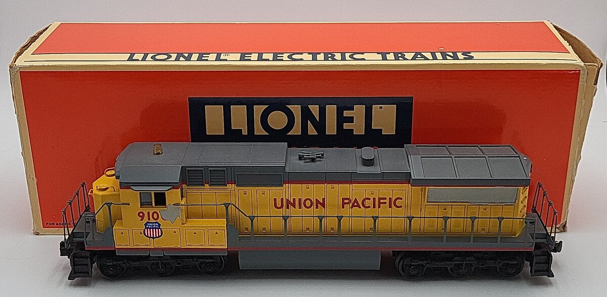 Lionel 6-18205 O Gauge Union Pacific Dash-8 40C Diesel Locomotive #9100/Box