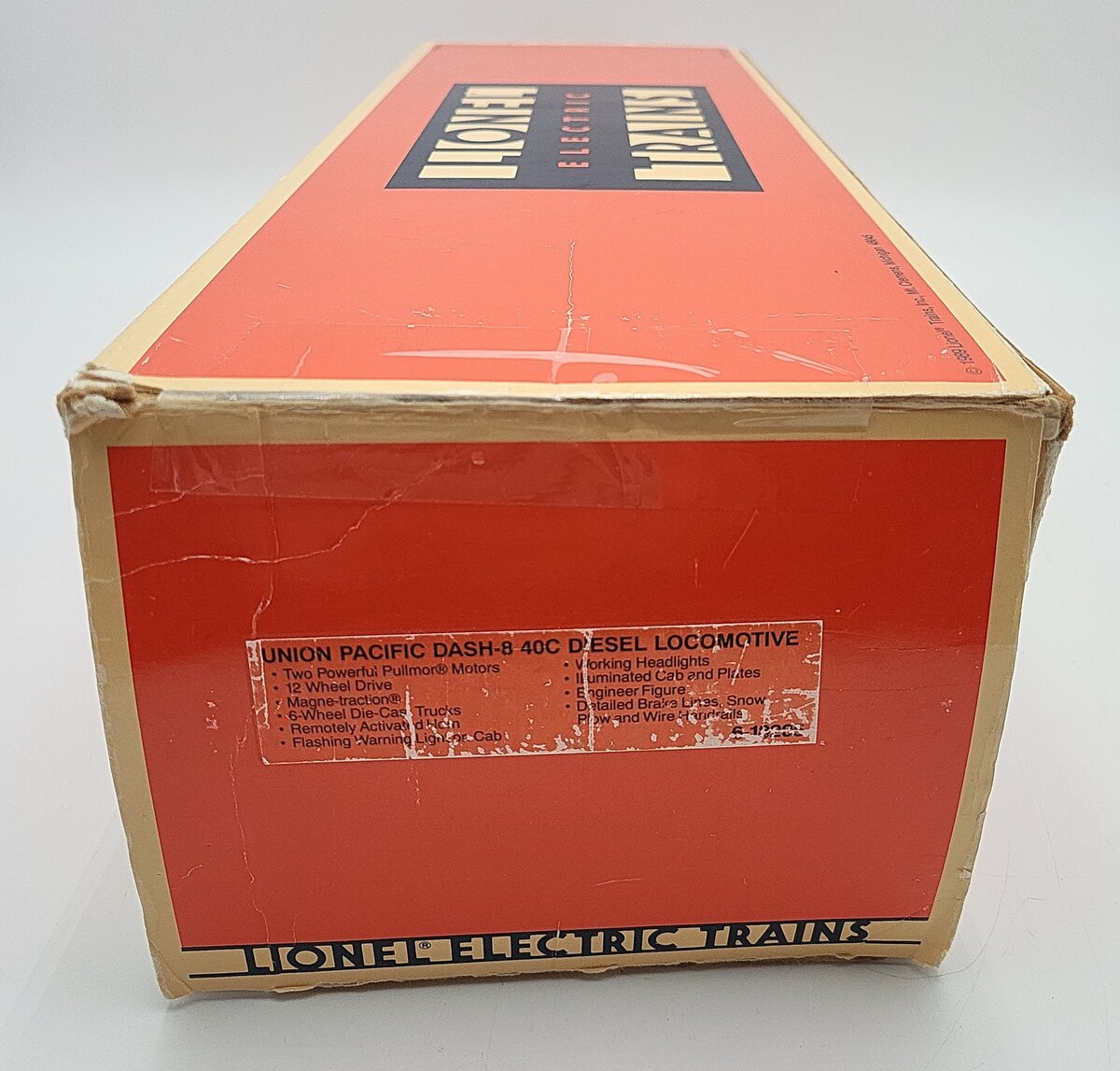 Lionel 6-18205 O Gauge Union Pacific Dash-8 40C Diesel Locomotive #9100/Box