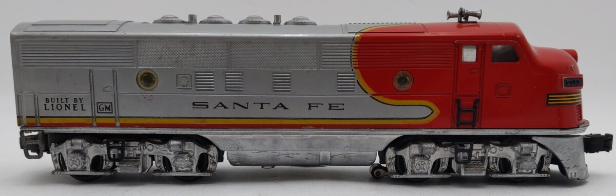 Lionel 2353 Vintage O Santa Fe F-3  Dummy Diesel Locomotive VG