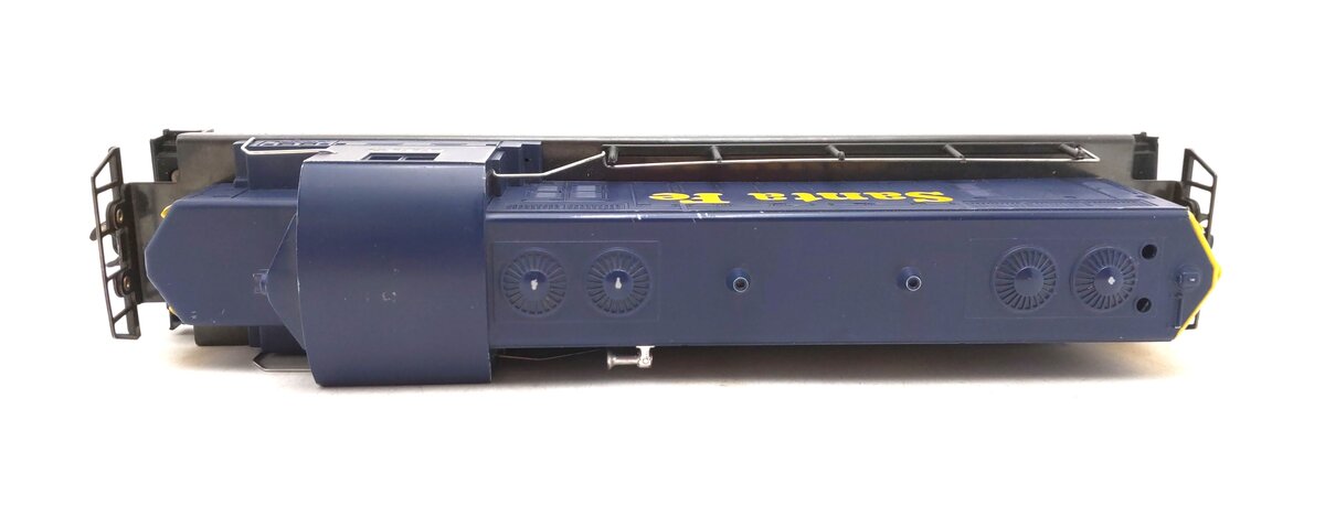 Lionel 6-8352 O Gauge Santa Fe GP-20 Powered Diesel Locomotive #8352 EX