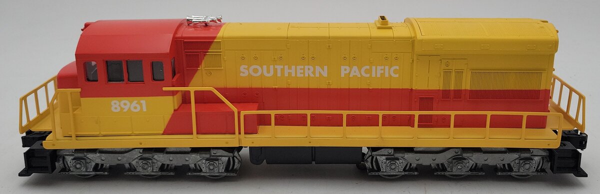 Lionel 6-8961 O Southern Pacific U36C Non-Powered Diesel Locomotive #8961 EX/Box