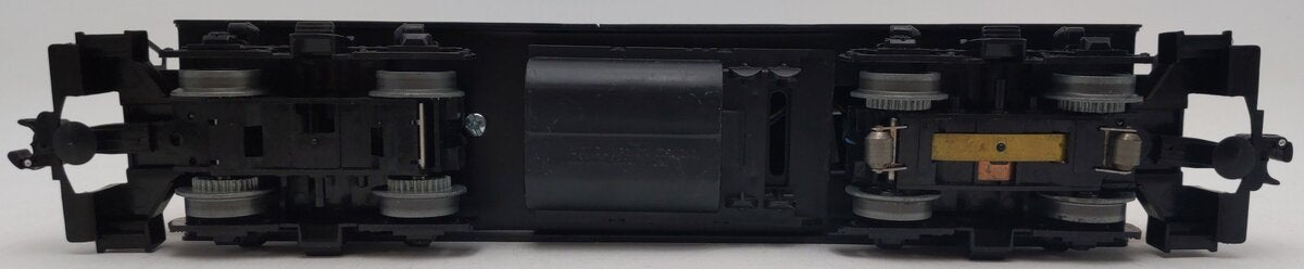 Lionel 6-8255 O Gauge Santa Fe GP-9 Dummy Diesel Locomotive EX