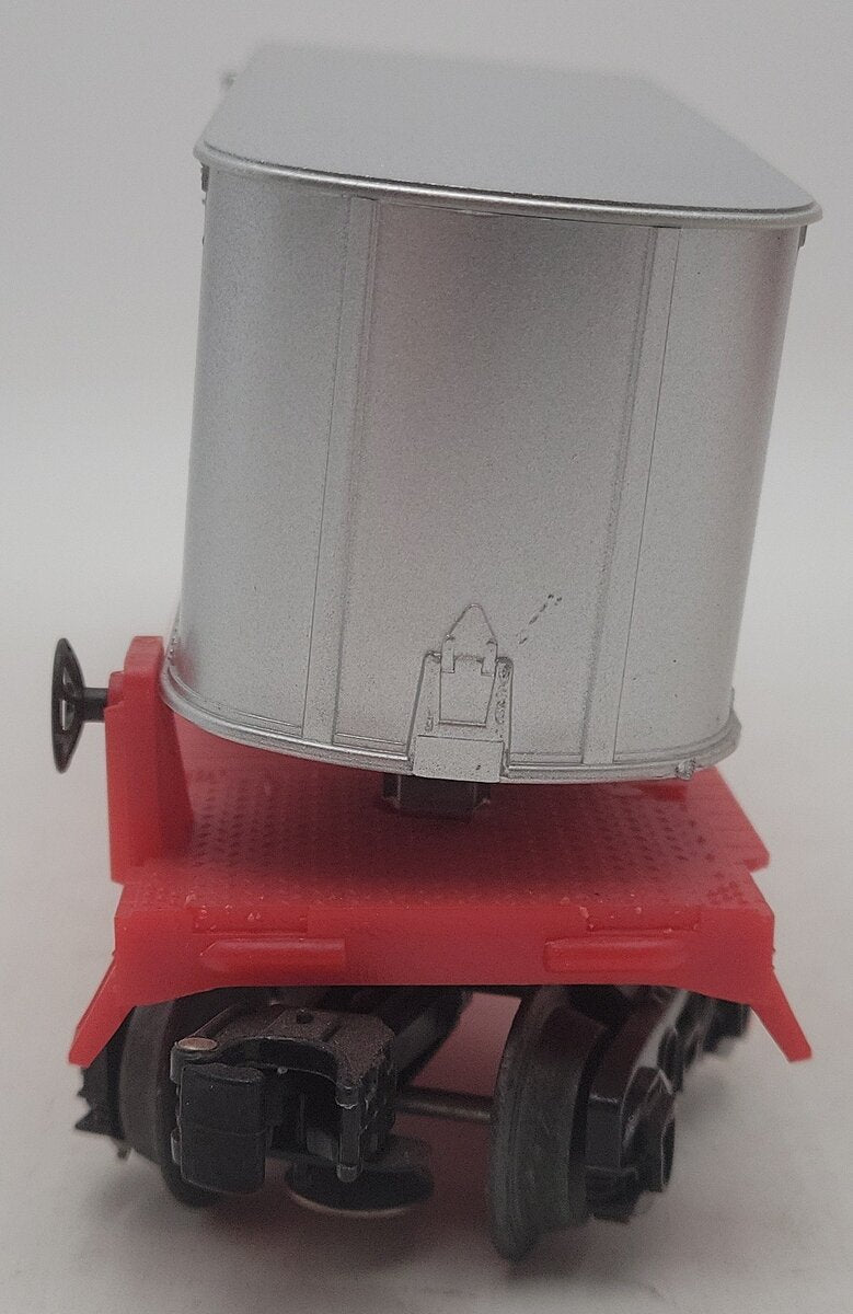 Lionel 6-9149 O Gauge CP Rail Flatcar with Piggyback Vans EX/Box