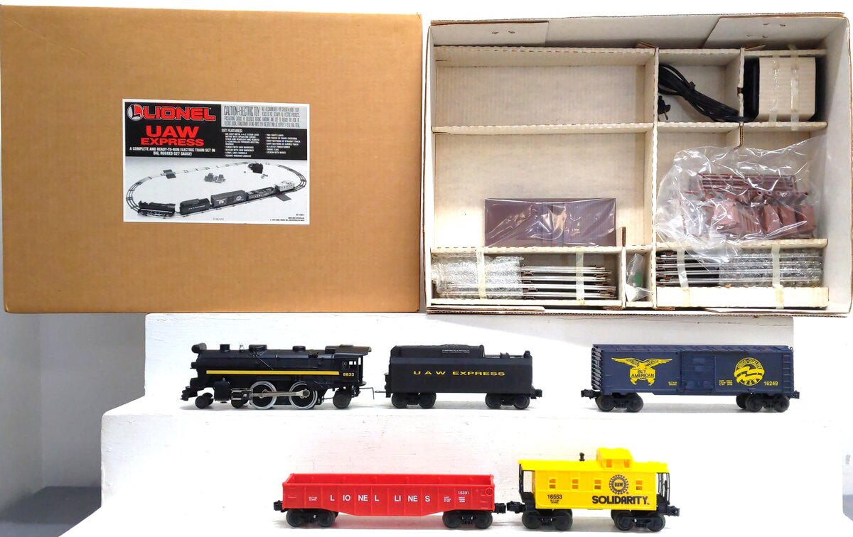 Lionel 6-11811 O Gauge UAW Express Steam Freight Train Set LN/Box