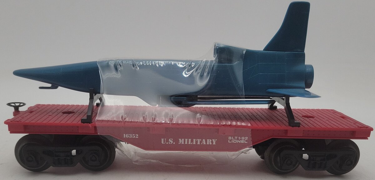 Lionel 6-16352 O Gauge US Military Flatcar w/ Cruise Missile #16352 EX/Box