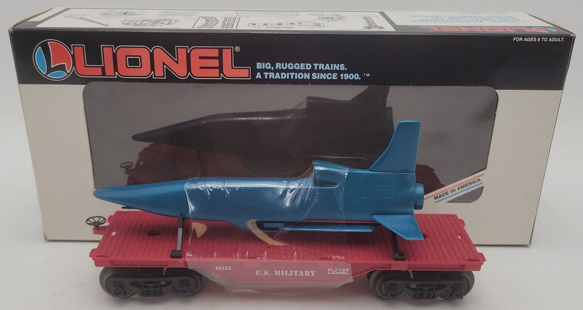 Lionel 6-16352 O Gauge US Military Flatcar w/ Cruise Missile #16352 EX/Box
