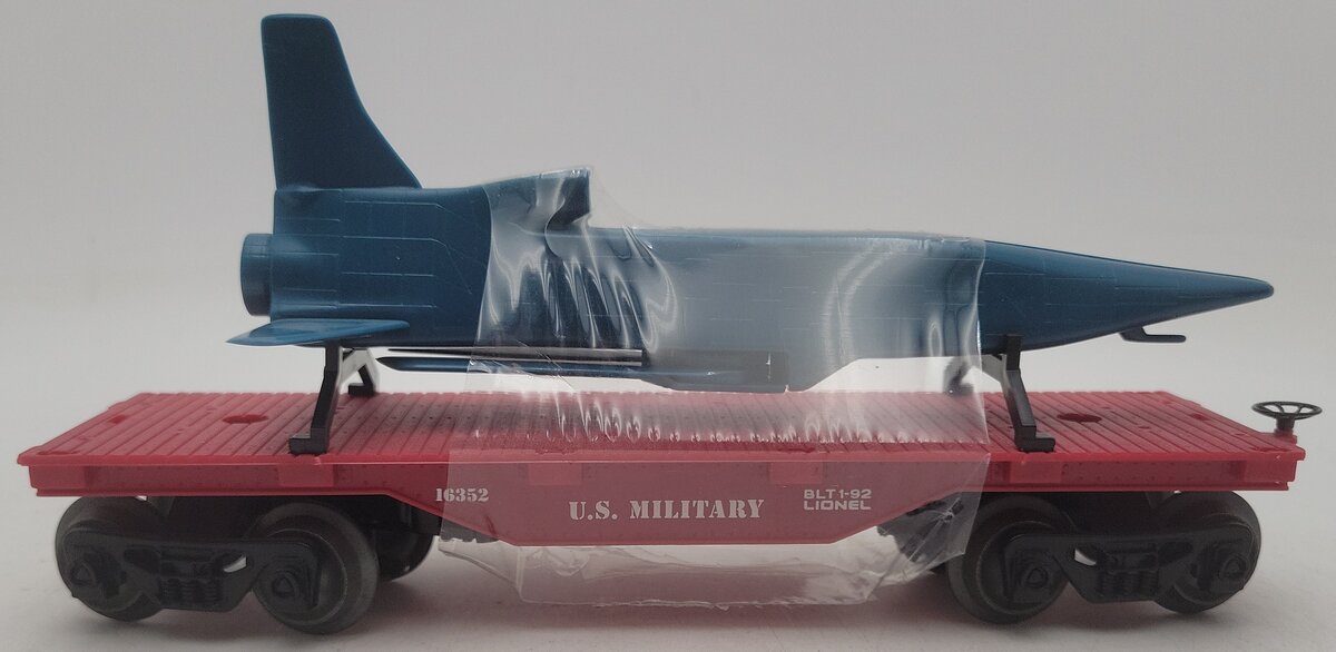 Lionel 6-16352 O Gauge US Military Flatcar w/ Cruise Missile #16352 EX/Box