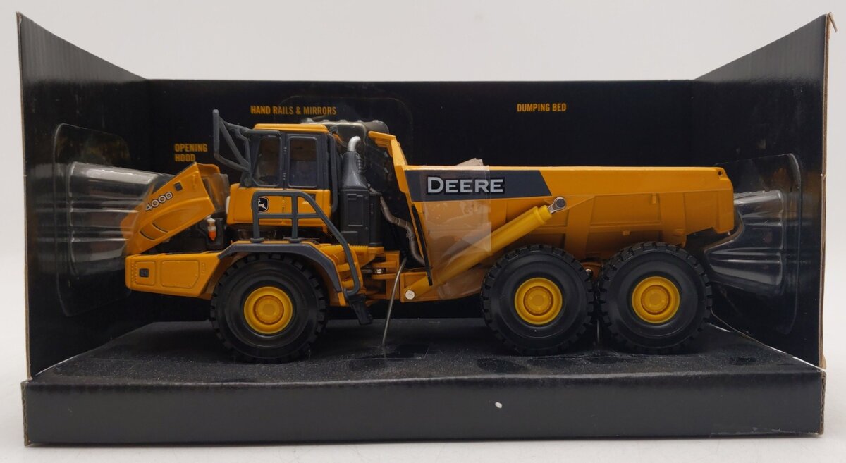 Ertl 15252 1:50 Diecast John Deere 400D Articulated Dump Truck LN/Box