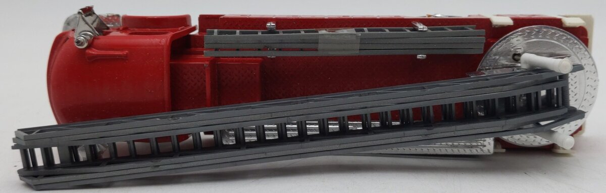 Model Power 7968-2 O Scale Ladder Truck EX