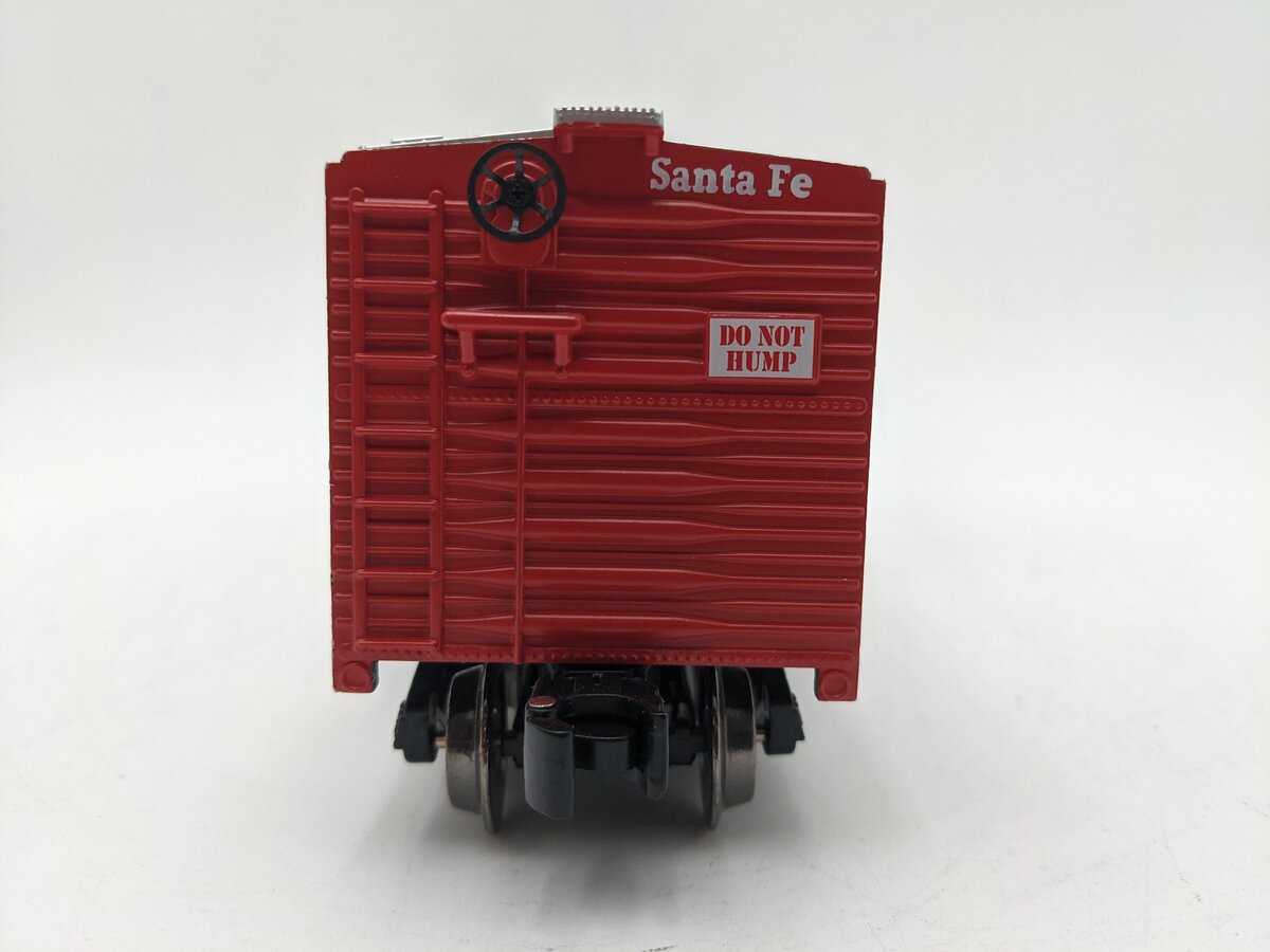 Menards 279-3830 O Gauge Santa Fe Boxcar #5616 EX/Box