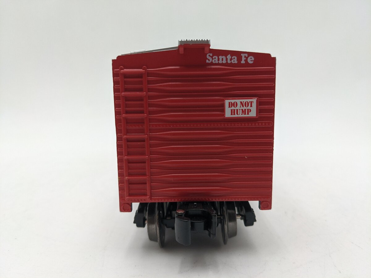 Menards 279-3830 O Gauge Santa Fe Boxcar #5616 EX/Box