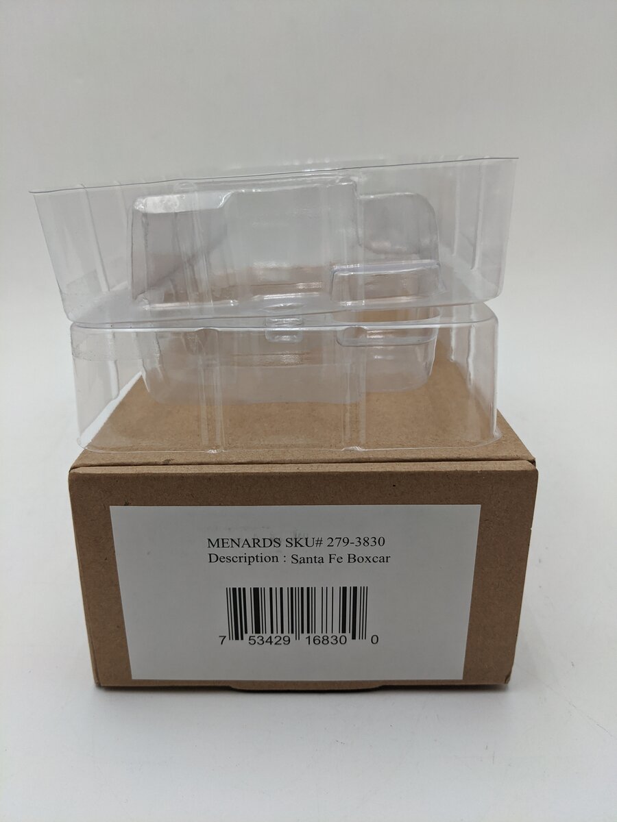 Menards 279-3830 O Gauge Santa Fe Boxcar #5616 EX/Box