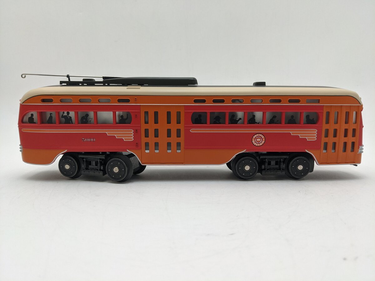 MTH 30-2513-1 O Gauge Pacific Electric PCC Street Car w/ Proto-Sound #5000 EX/Box
