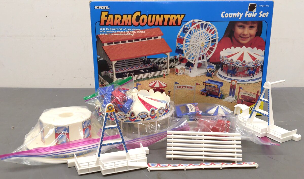 Ertl 4443 O Scale Farm Country County Fair Set EX/Box