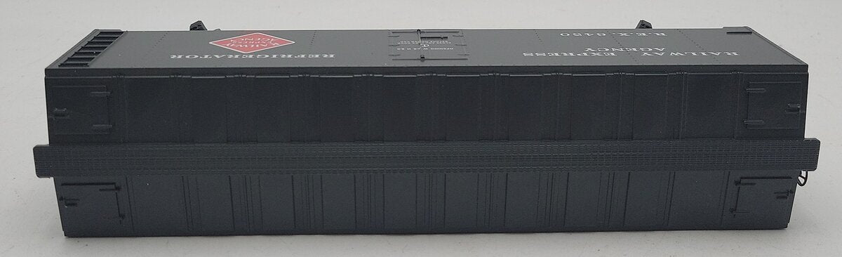 Williams WAL17 O Gauge REA Classic Reefer Car #6450 LN/Box