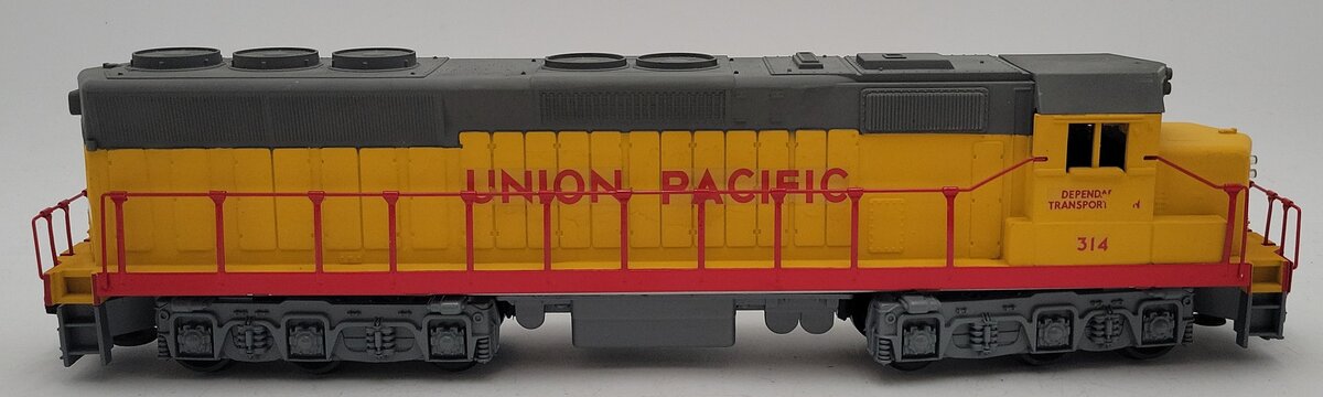 Williams 314 O Gauge Custom UP GP-9 Non-Powered A Diesel Locomotive w/ Horn #314