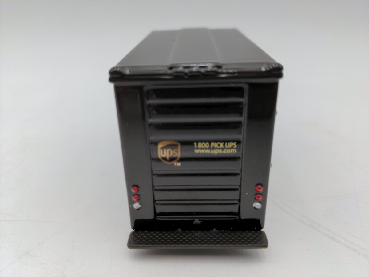 Corporate Express Diecast Worldwide Services UPS Truck EX/Box
