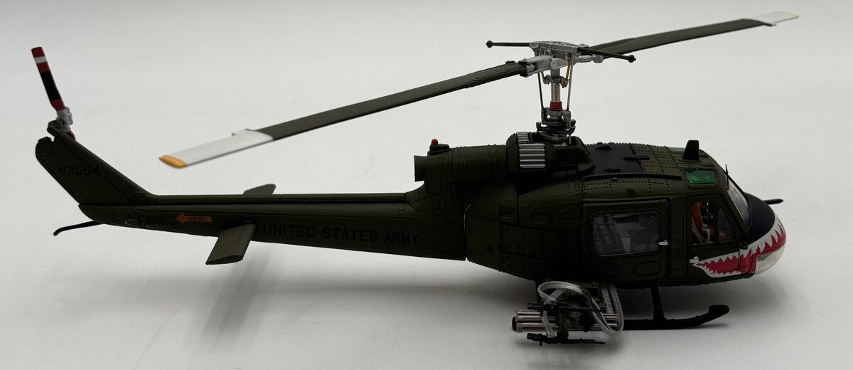 Franklin Mint 1:48 Huey UH-1B Vietnam U.S. Army Helicopter w/Stand LN/Box