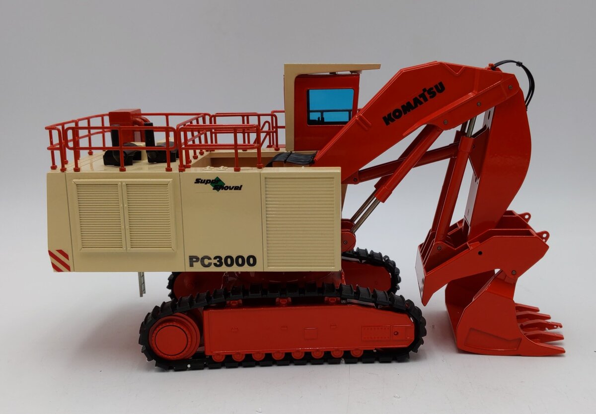 Komatsu 1:50 Scale Diecast PC 3000 Super Shovel - AEP Colors EX/Box