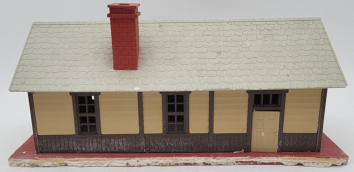 Lionel 6-12734 Passenger/Freight Station - Assembled VG